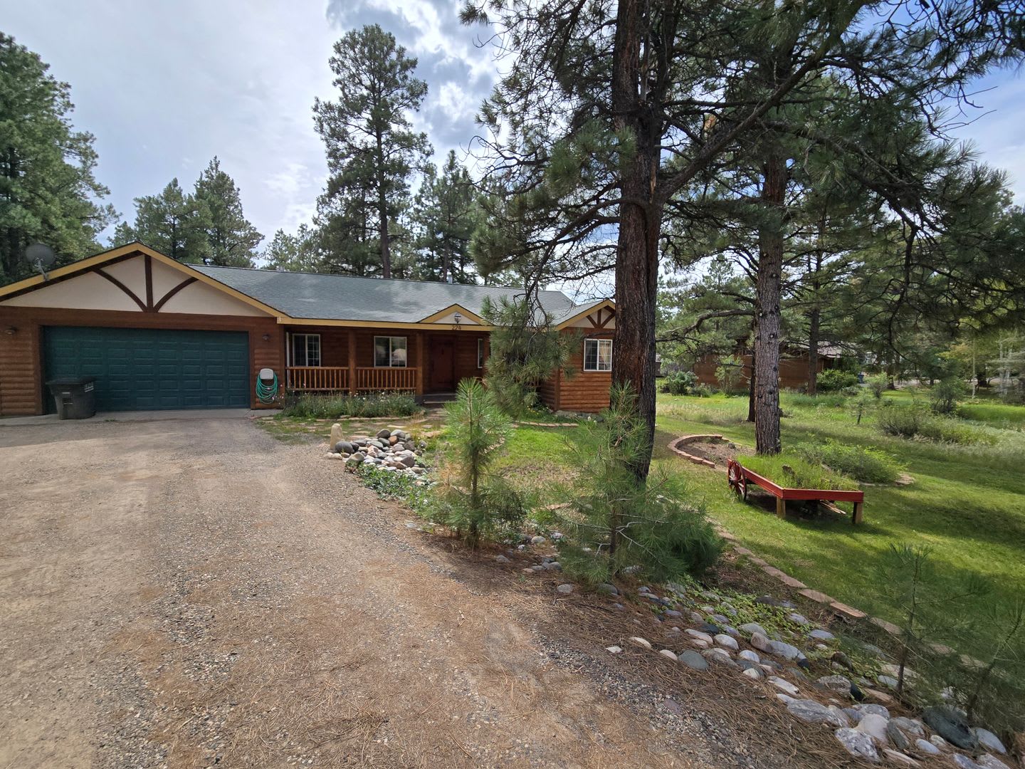 Beautiful 3 Bedroom Home In A Quiet Neighborhood – photo 2