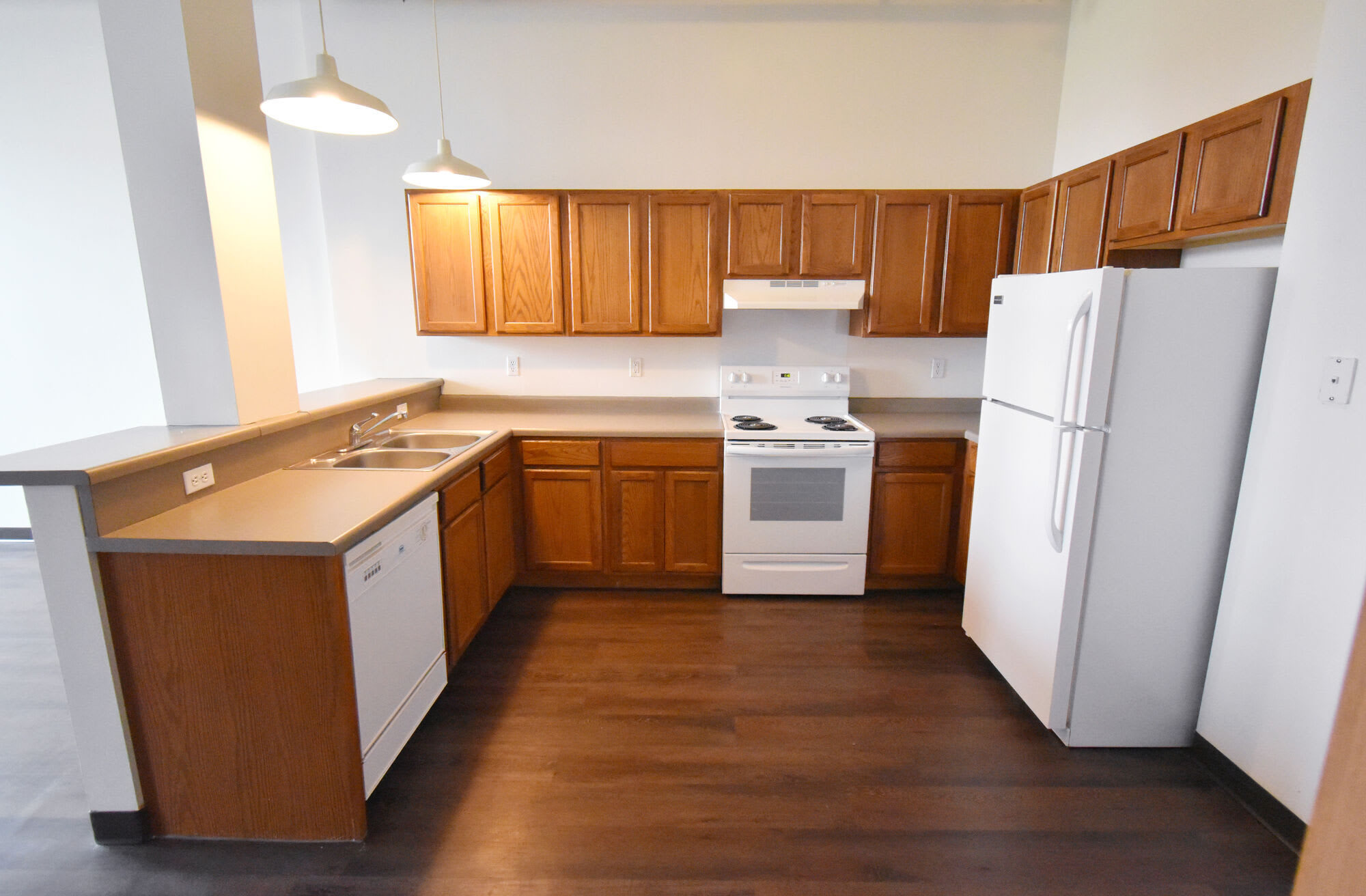 Straus Loft Apartments – photo 3