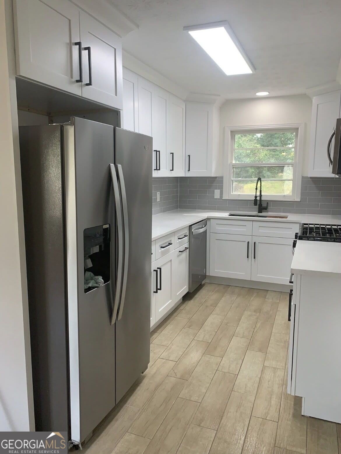 1187 Ellington Drive – photo 2