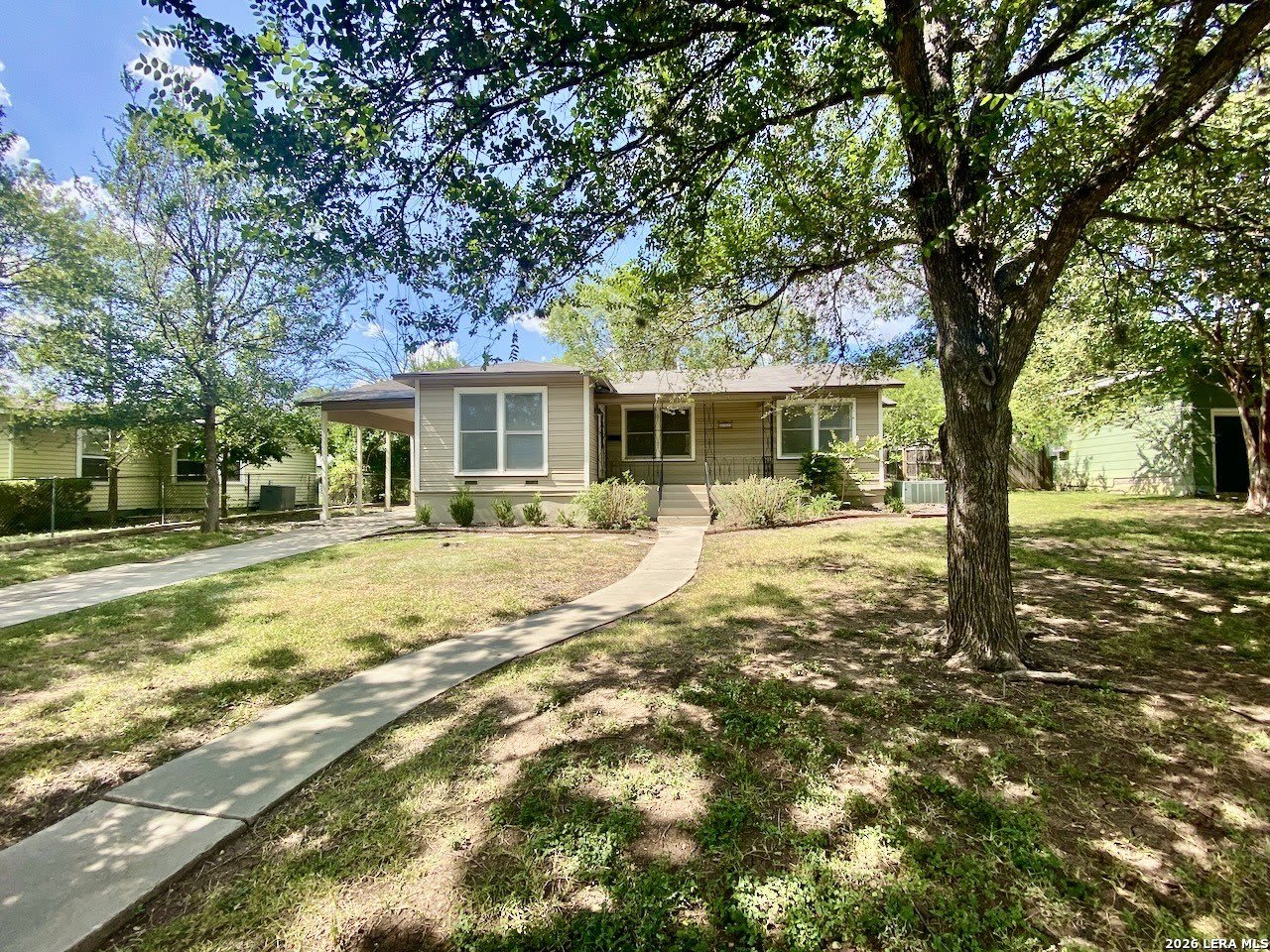 209 LYMAN DR – photo 1