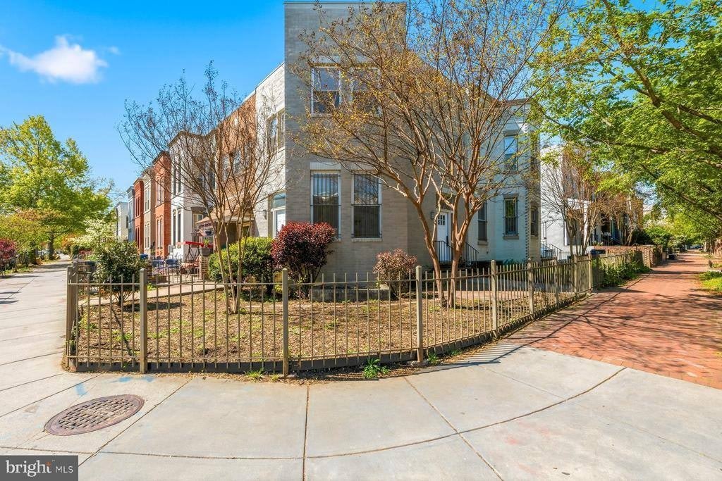 642 15TH Street NE – photo 2