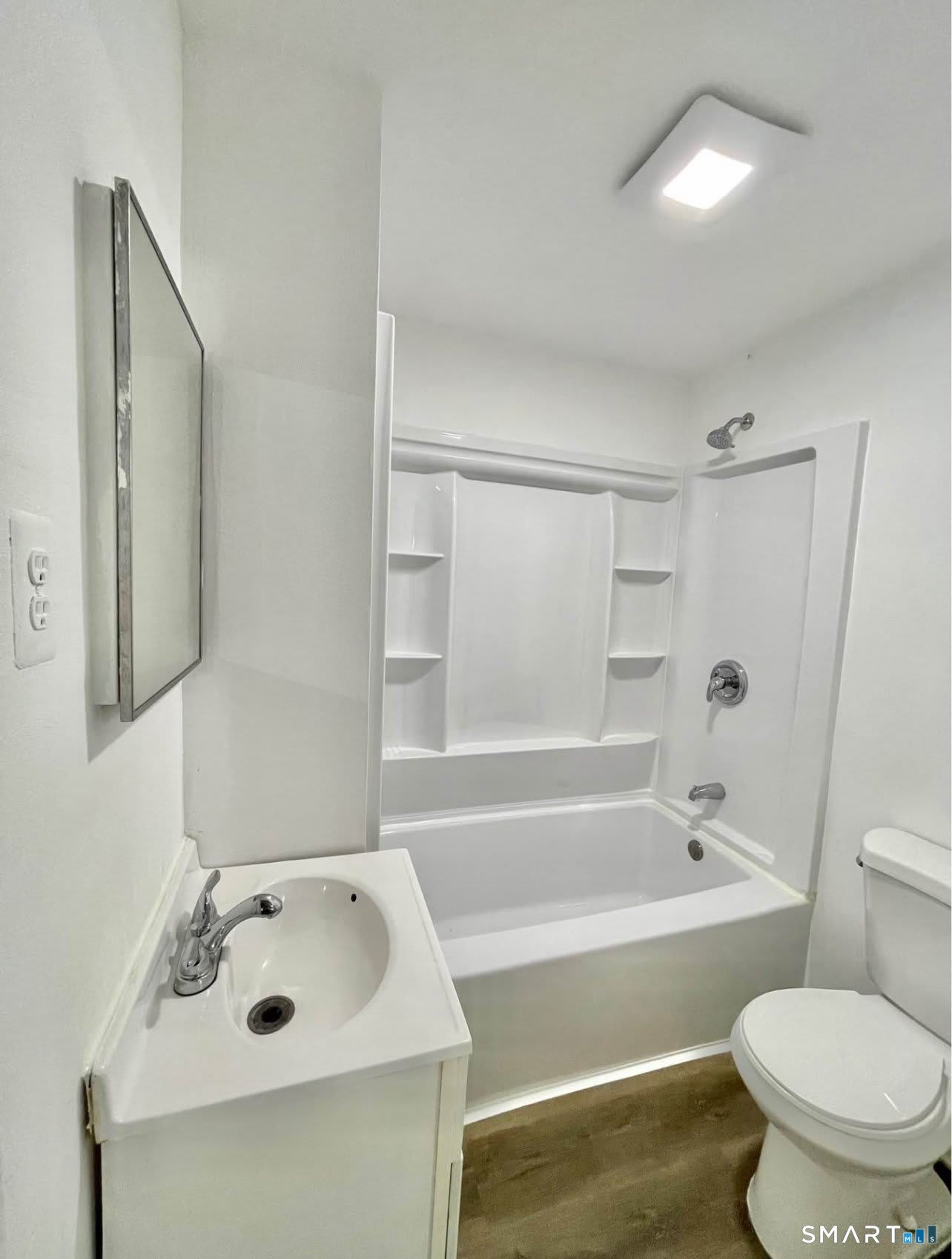 449 Wilson Street – photo 4