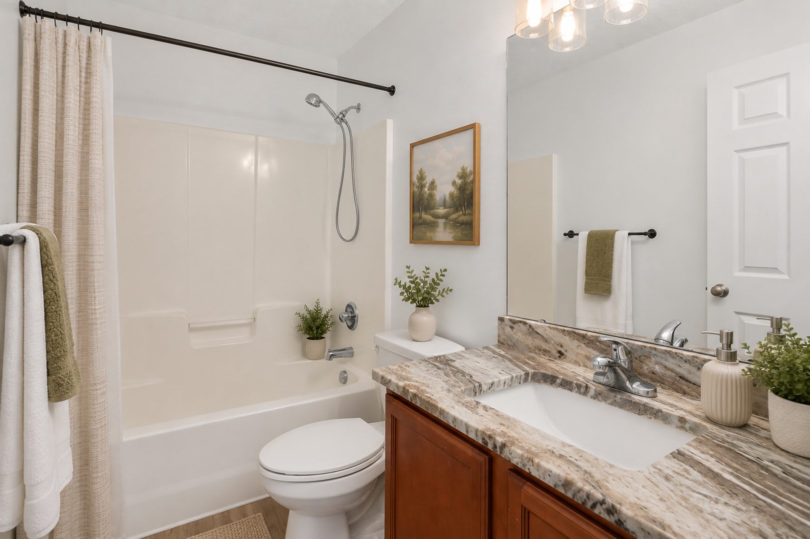 Beautiful home in Elgin – photo 5