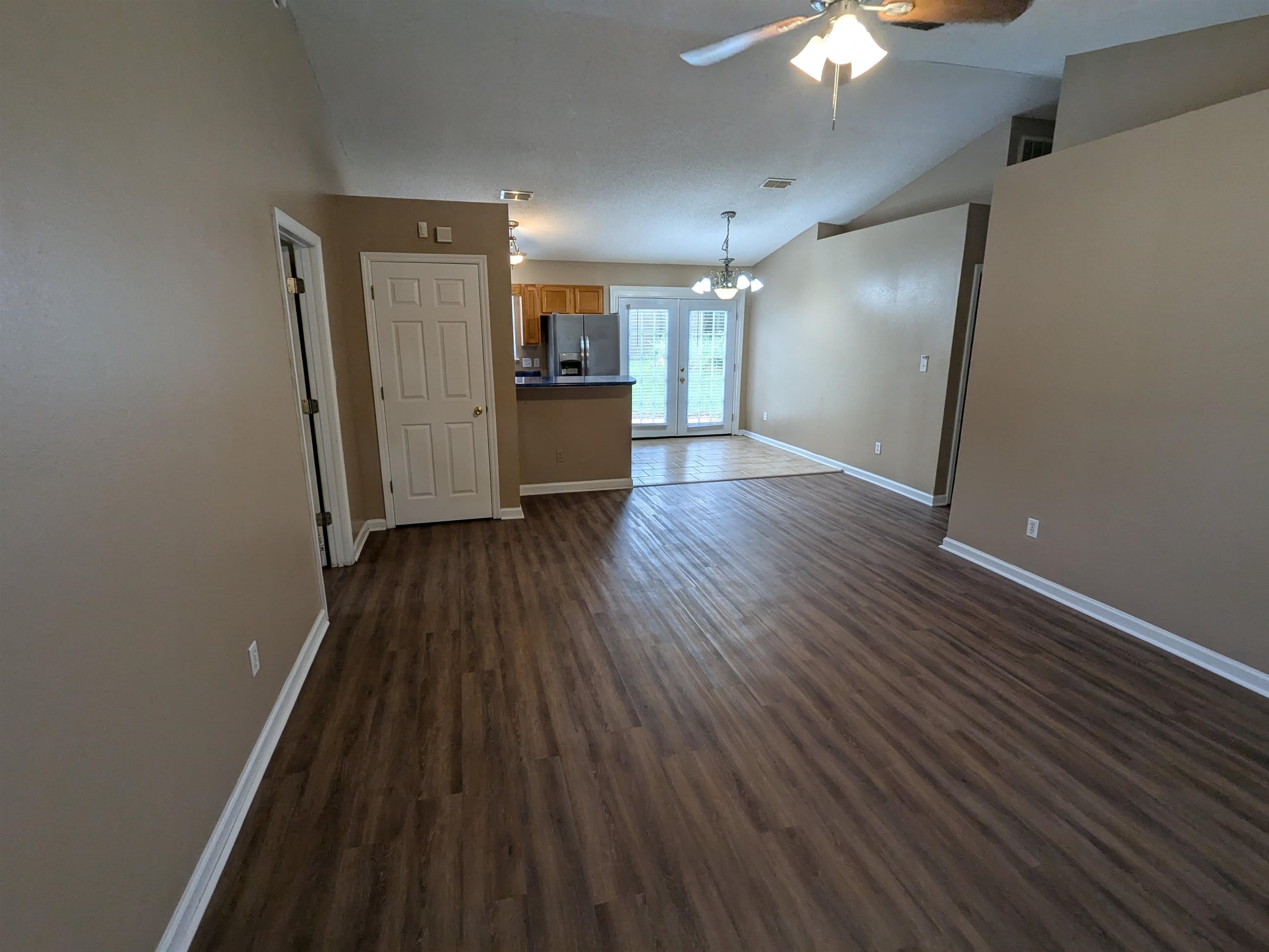 3100 Dunkeld Court – photo 2