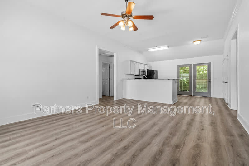 1128 West Hendrix Street – photo 2