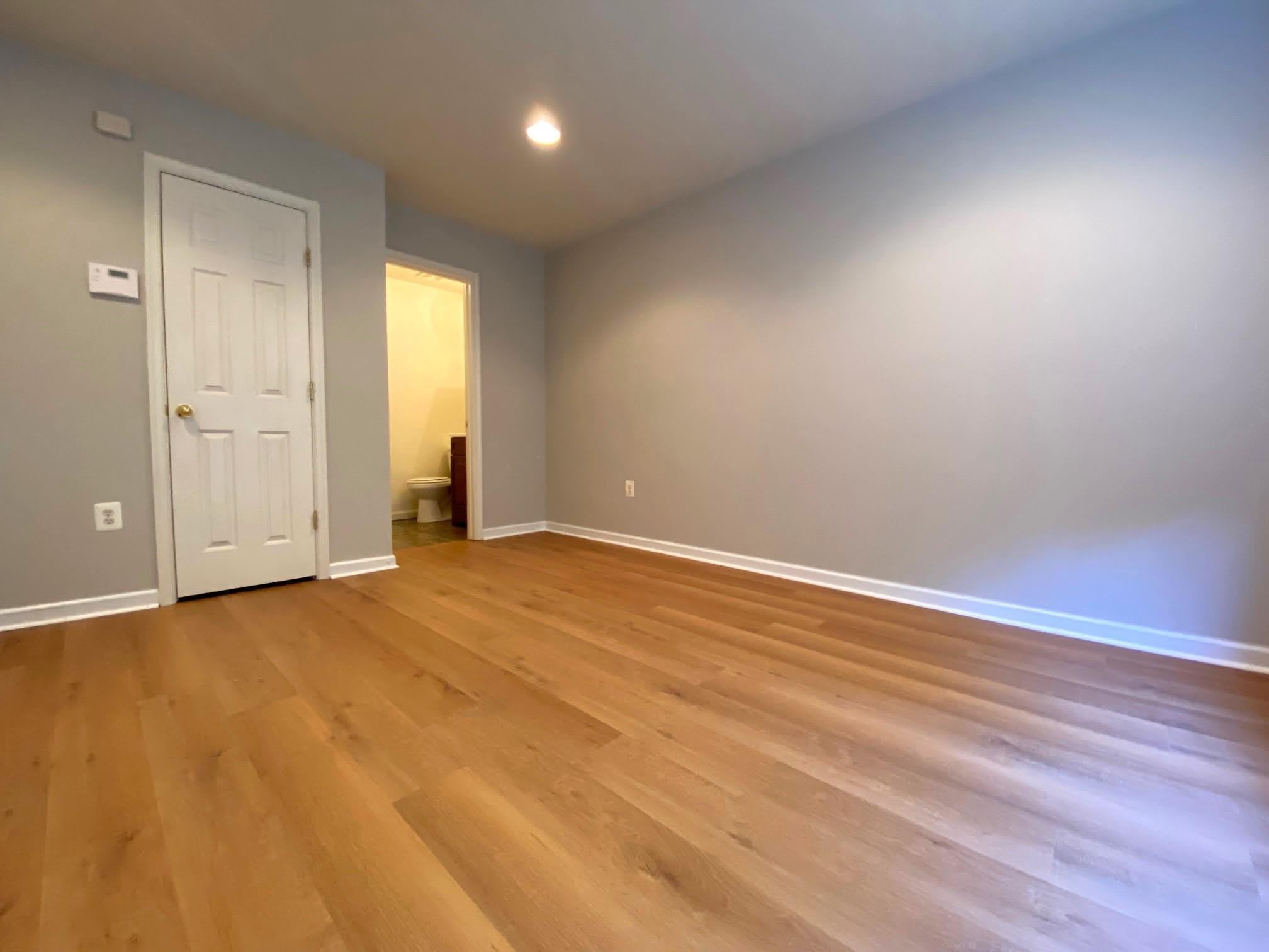 1124 HAMPTON Street – photo 4