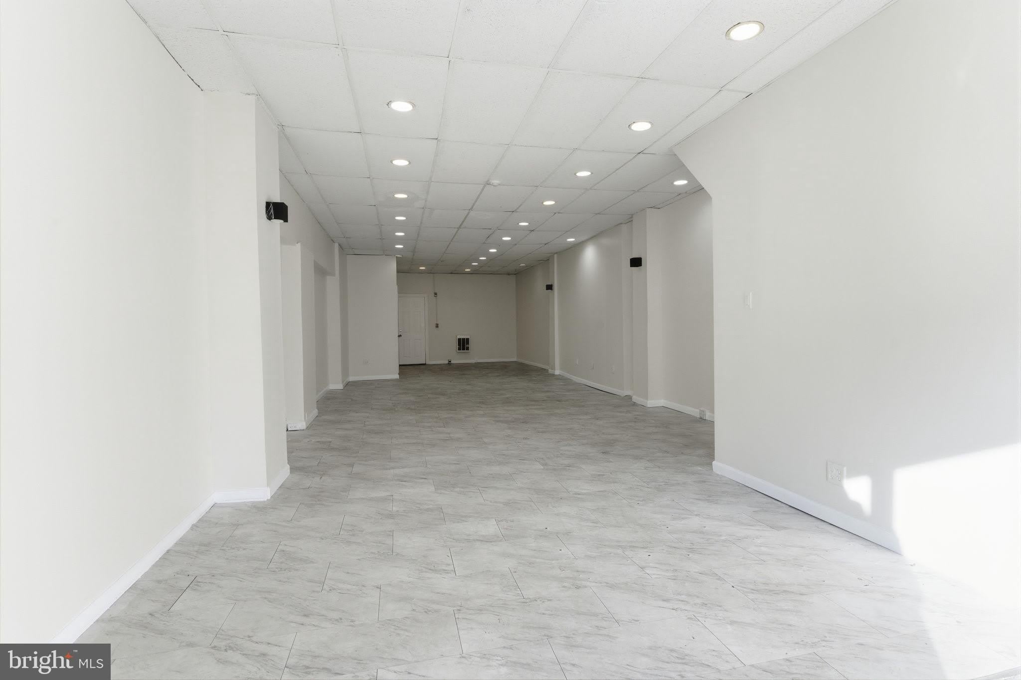 5646 N 5Th Street – photo 3