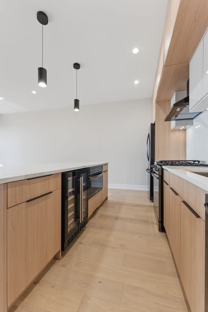 7516 N Eastlake Terrace – photo 4
