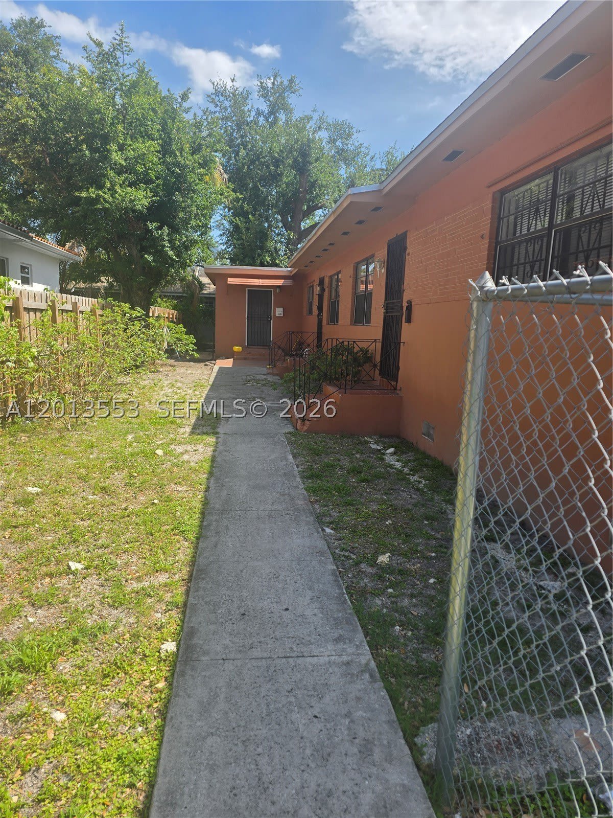 210 NW 69th St – photo 2