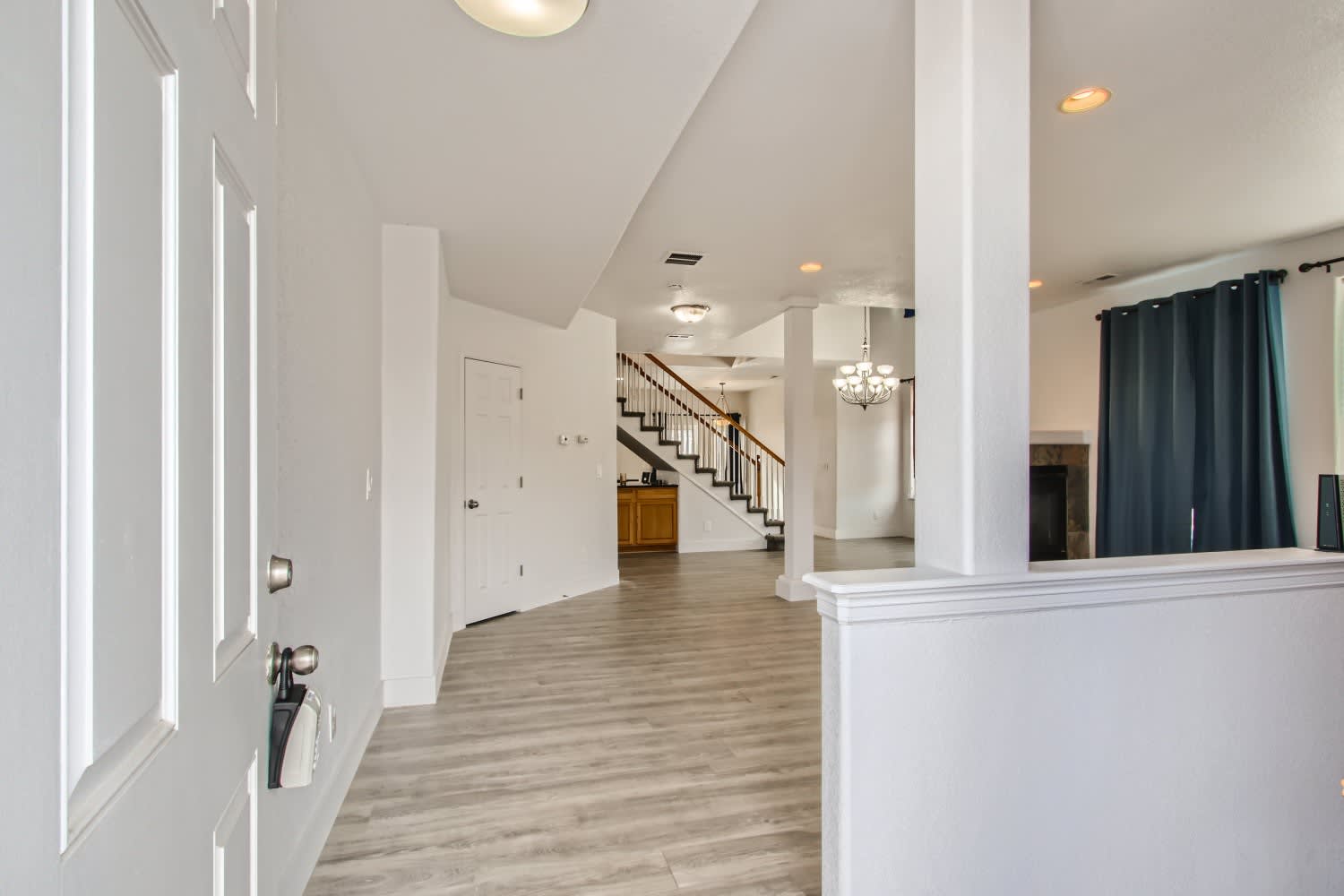 799 Martin Drive – photo 3