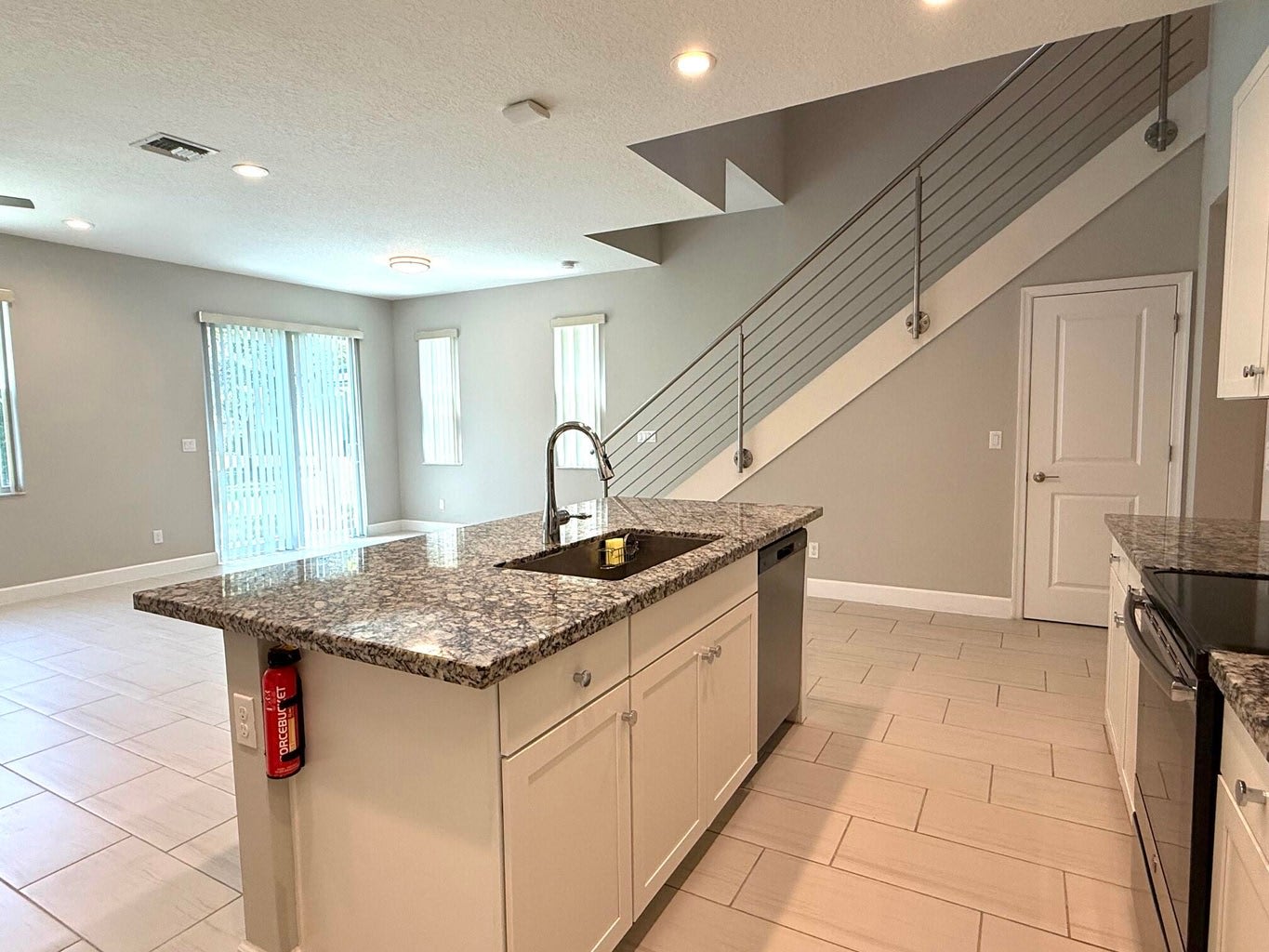 9028 Kingsmoor Way – photo 5