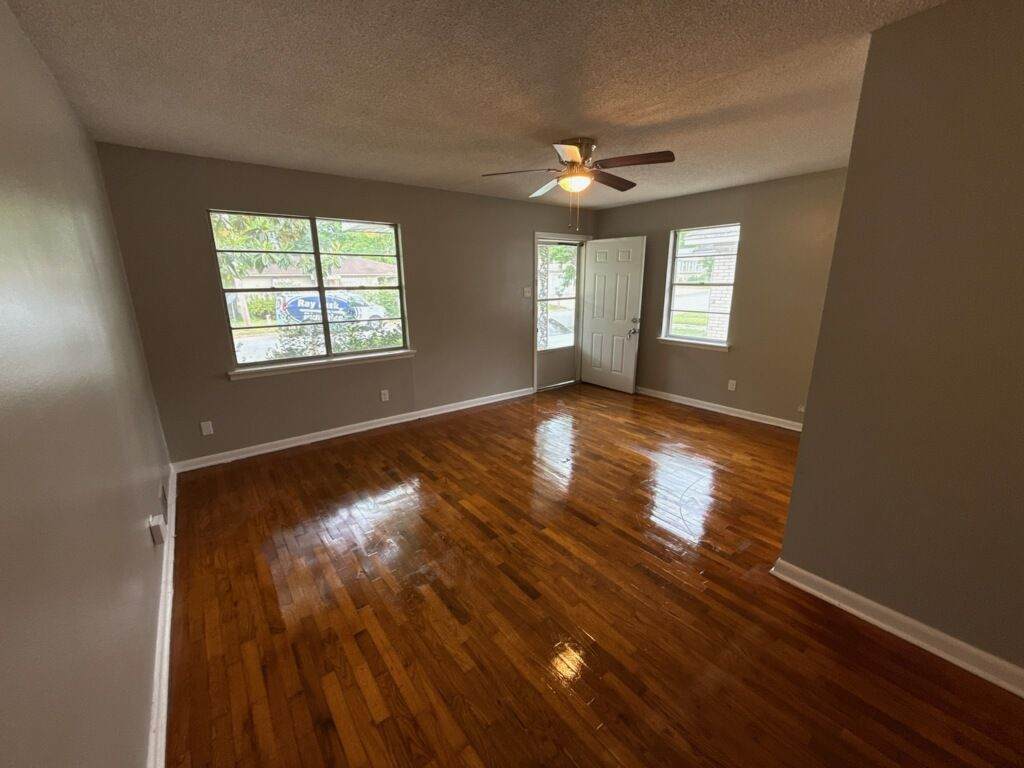 3608 Willow St – photo 4
