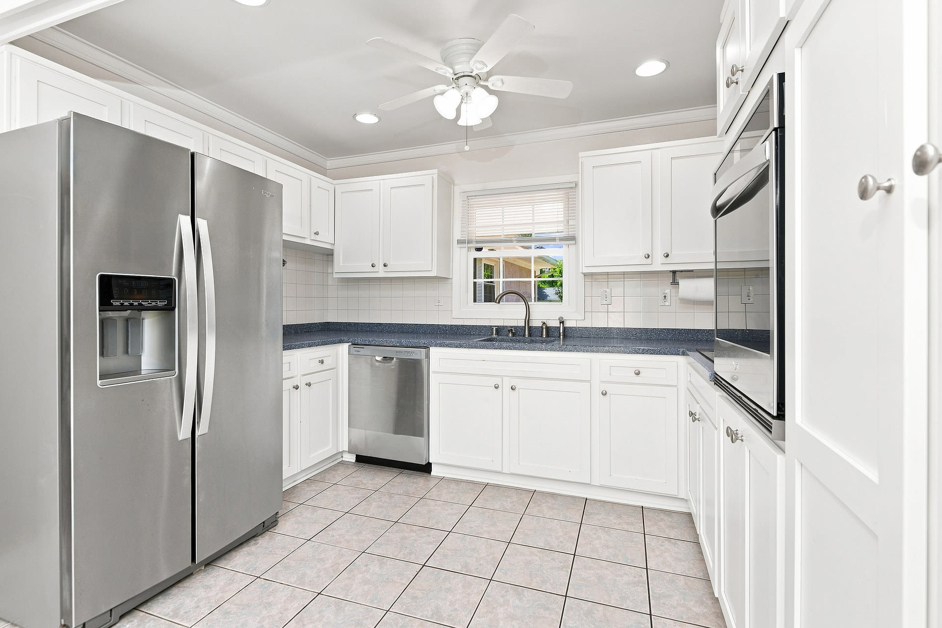 12823 Holiday Lane – photo 4
