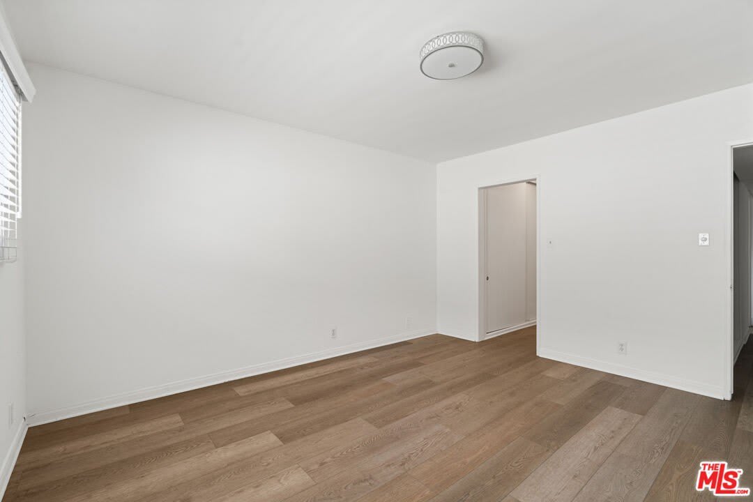 8630 Falmouth Ave – photo 4
