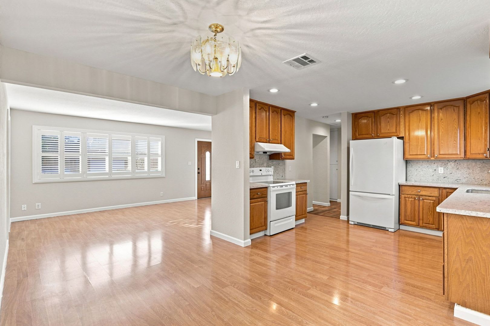 Beautify Home Located In The Lovely Town Of Los Gatos – photo 2
