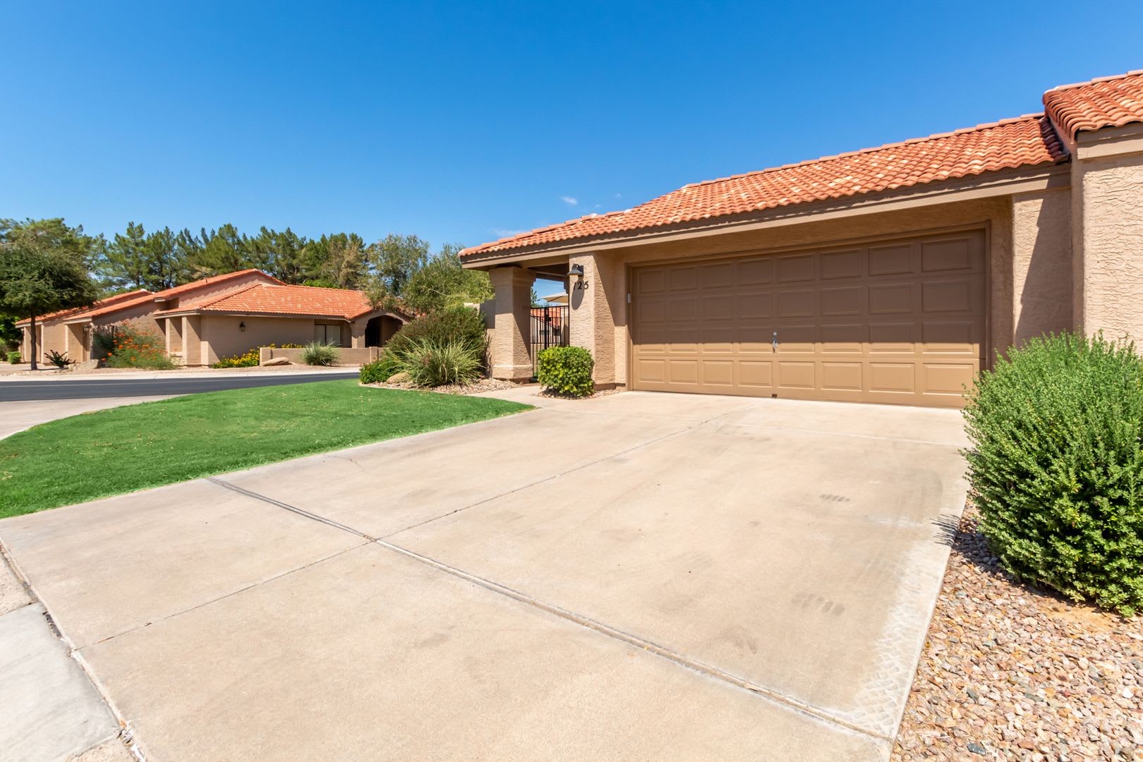 6-12 Month Lease – photo 3