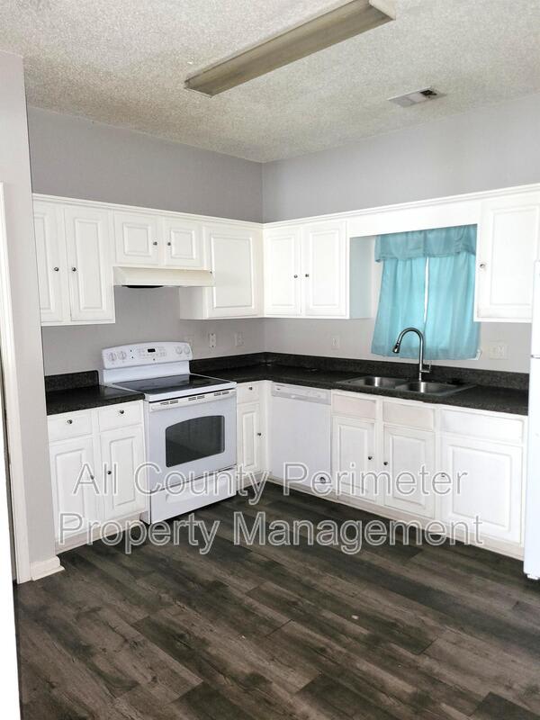 7620 Creekside Lane – photo 5
