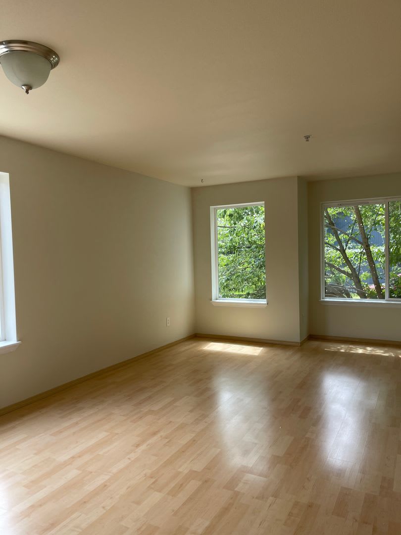 Very Cute Three Story Townhouse In West Seattle – photo 4
