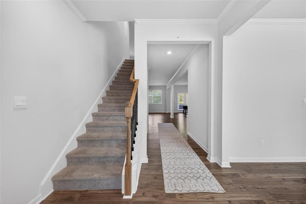 7566 Jennadee Drive – photo 2