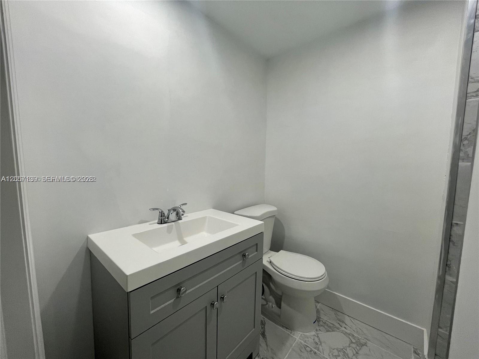 1522 Southwest 10Th Street – photo 2
