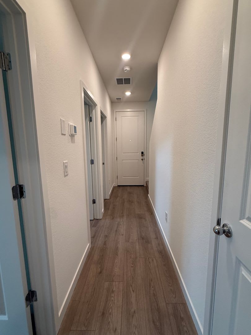 Brand-New 3 Bed – photo 4