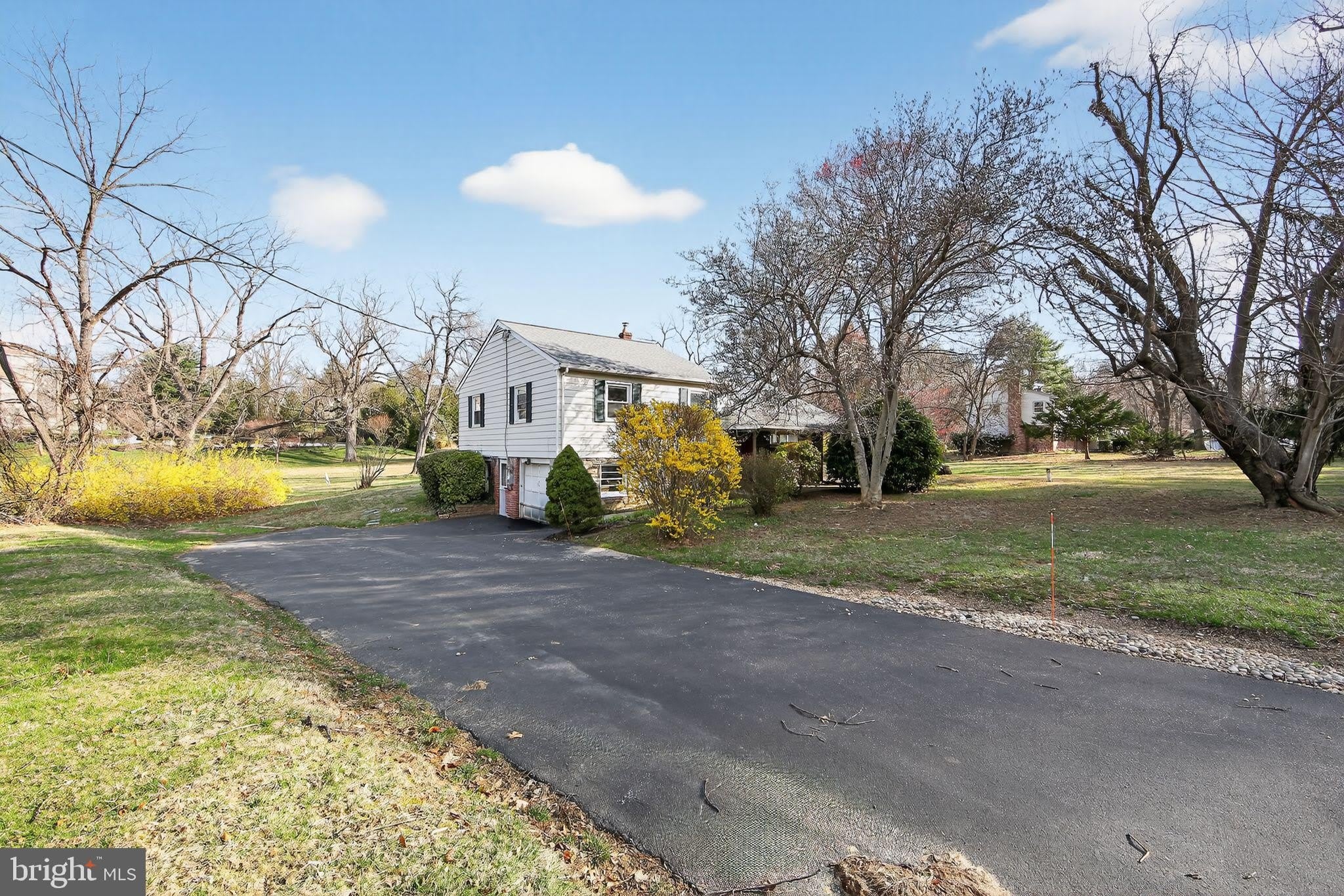 1567 SUGARTOWN Road – photo 1