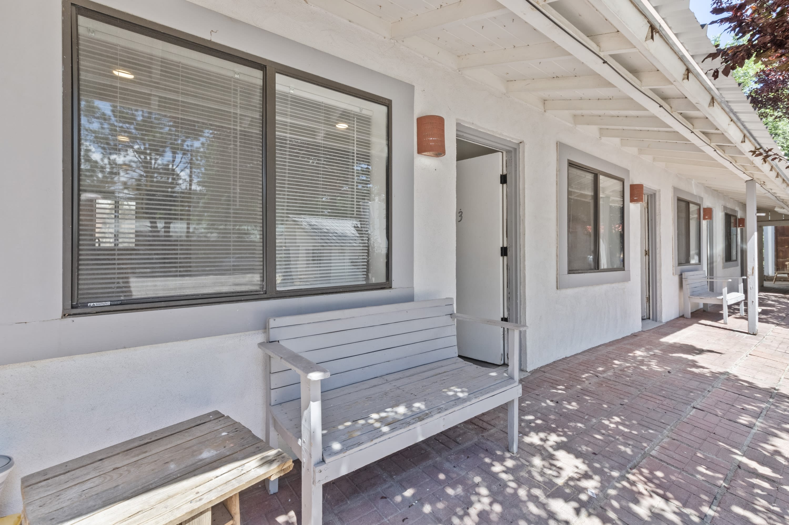 620 Sudderth Drive – photo 1