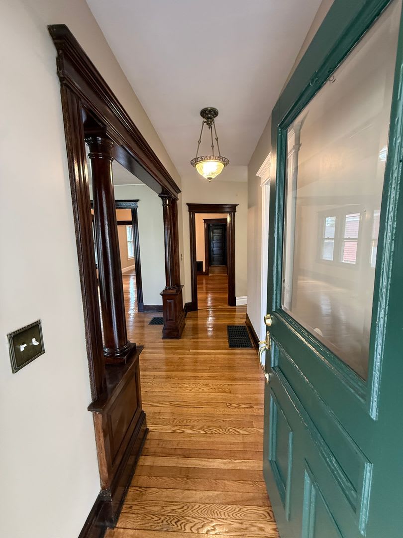 260-262 Oxford St – photo 3