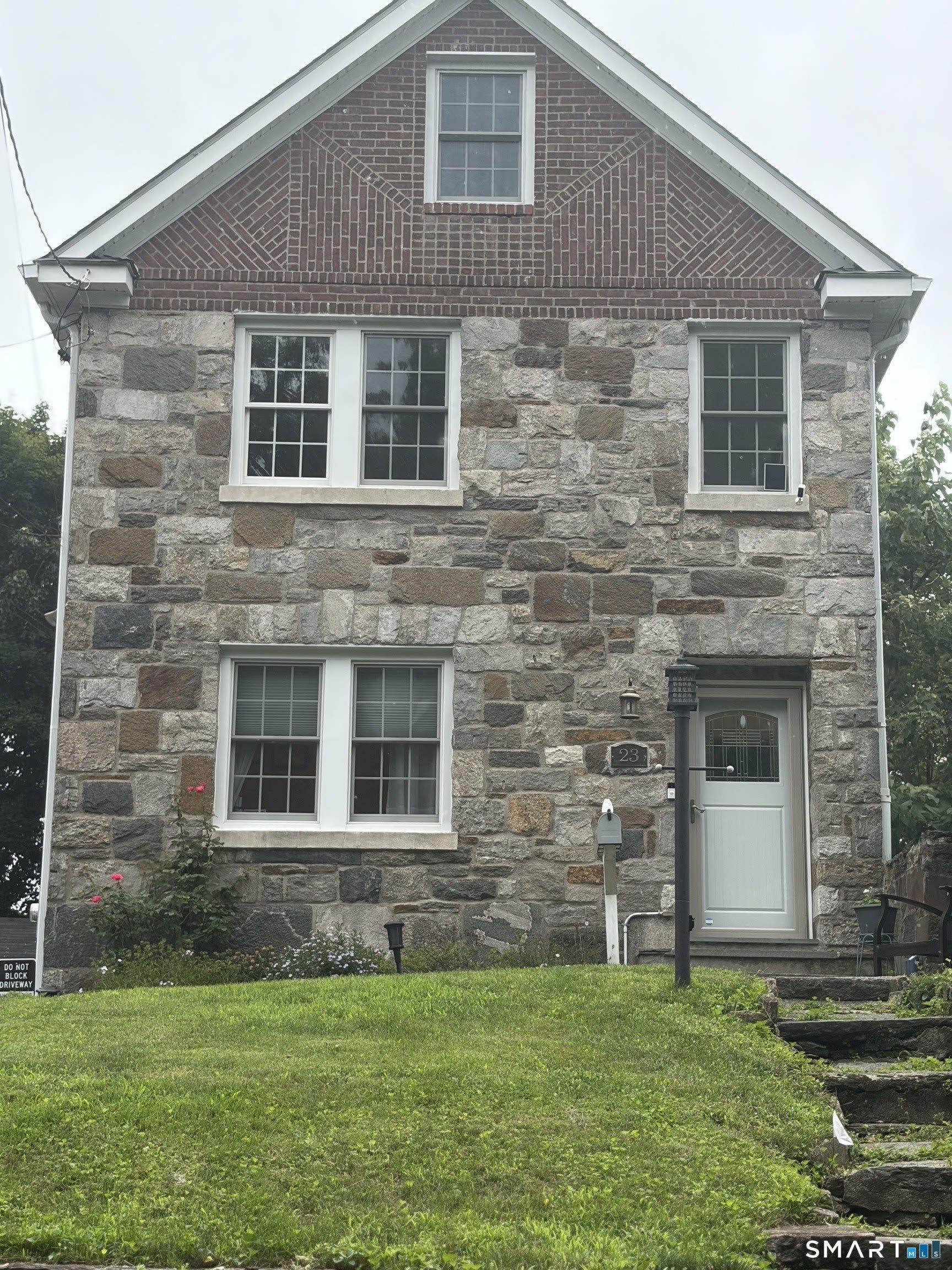 23 Locust Street – photo 2