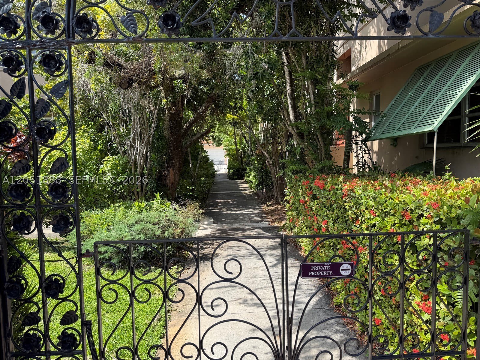 42 Almeria Ave – photo 2
