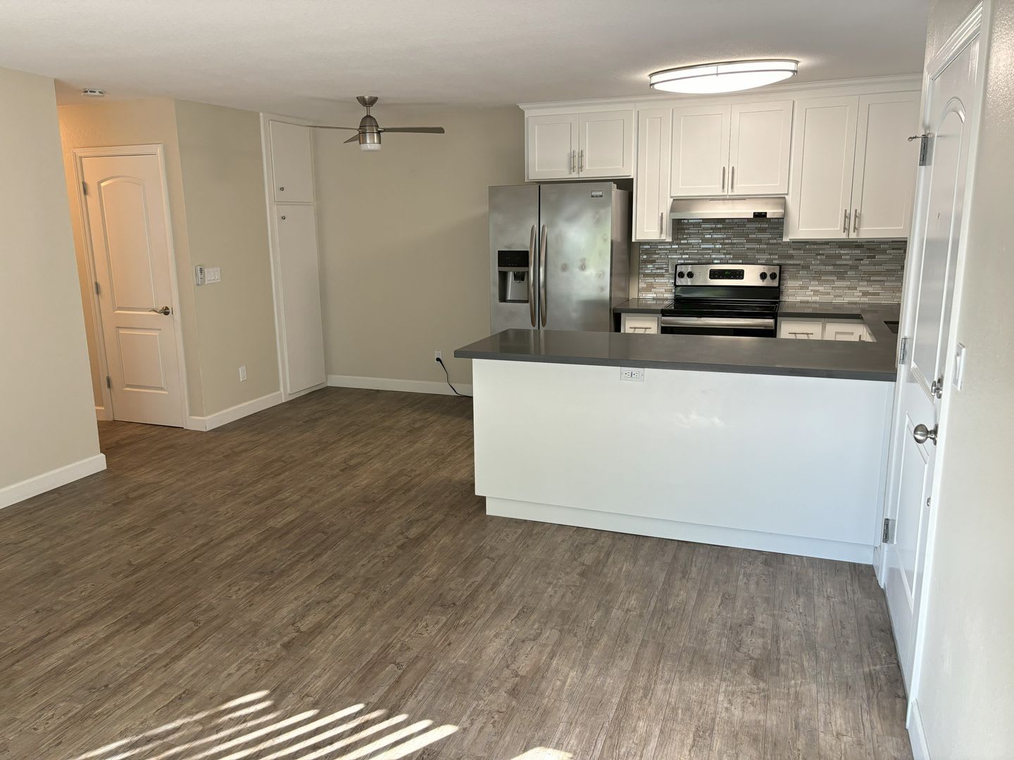 Beautiful 2Br/1Ba Condo by the Beach – photo 2