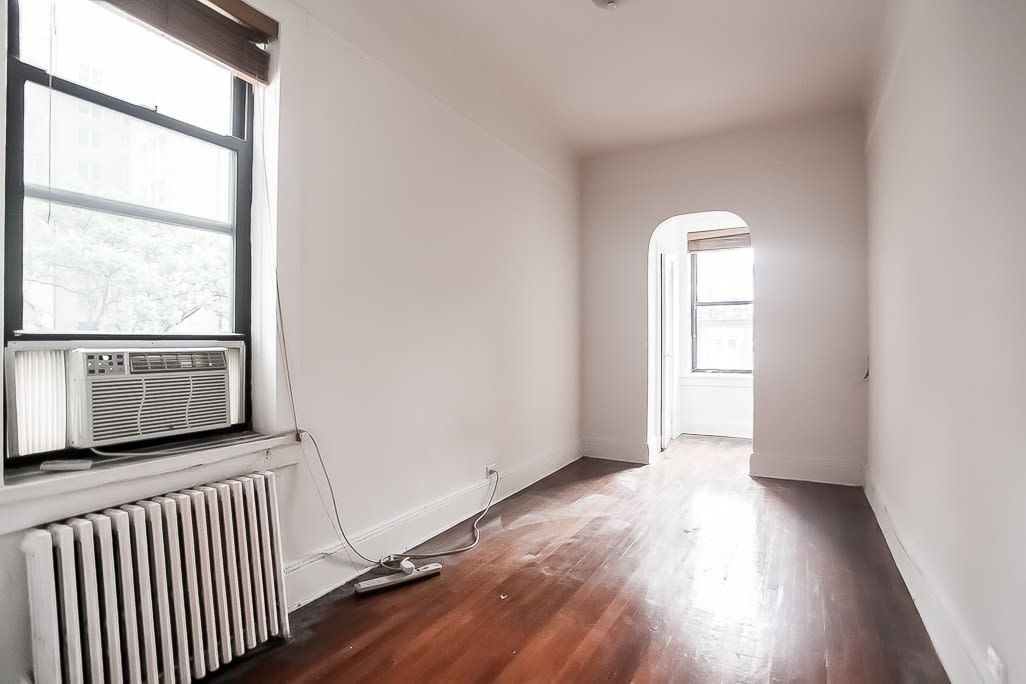 11 East 80Th Street – photo 2