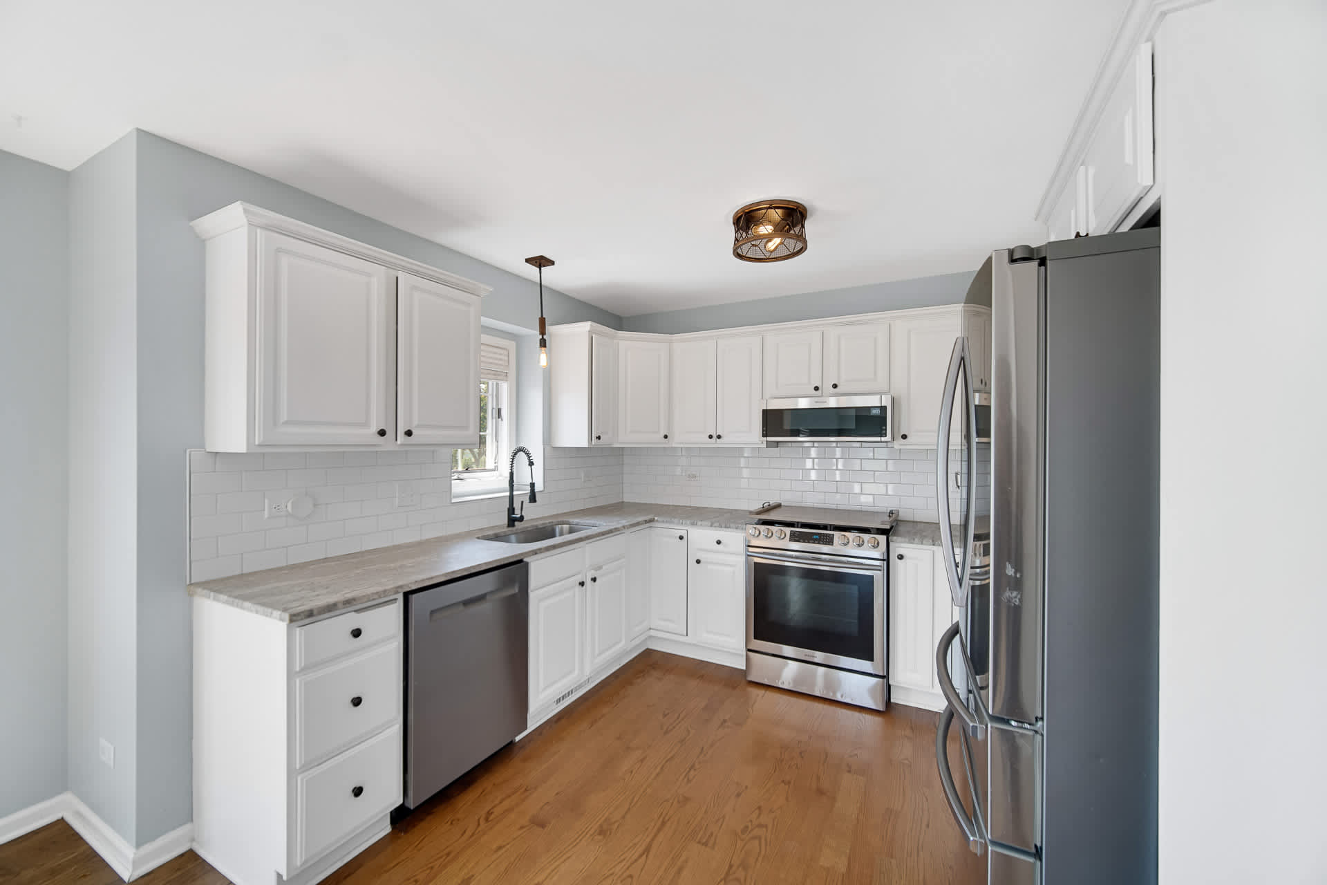 310 Cornwall Circle – photo 2