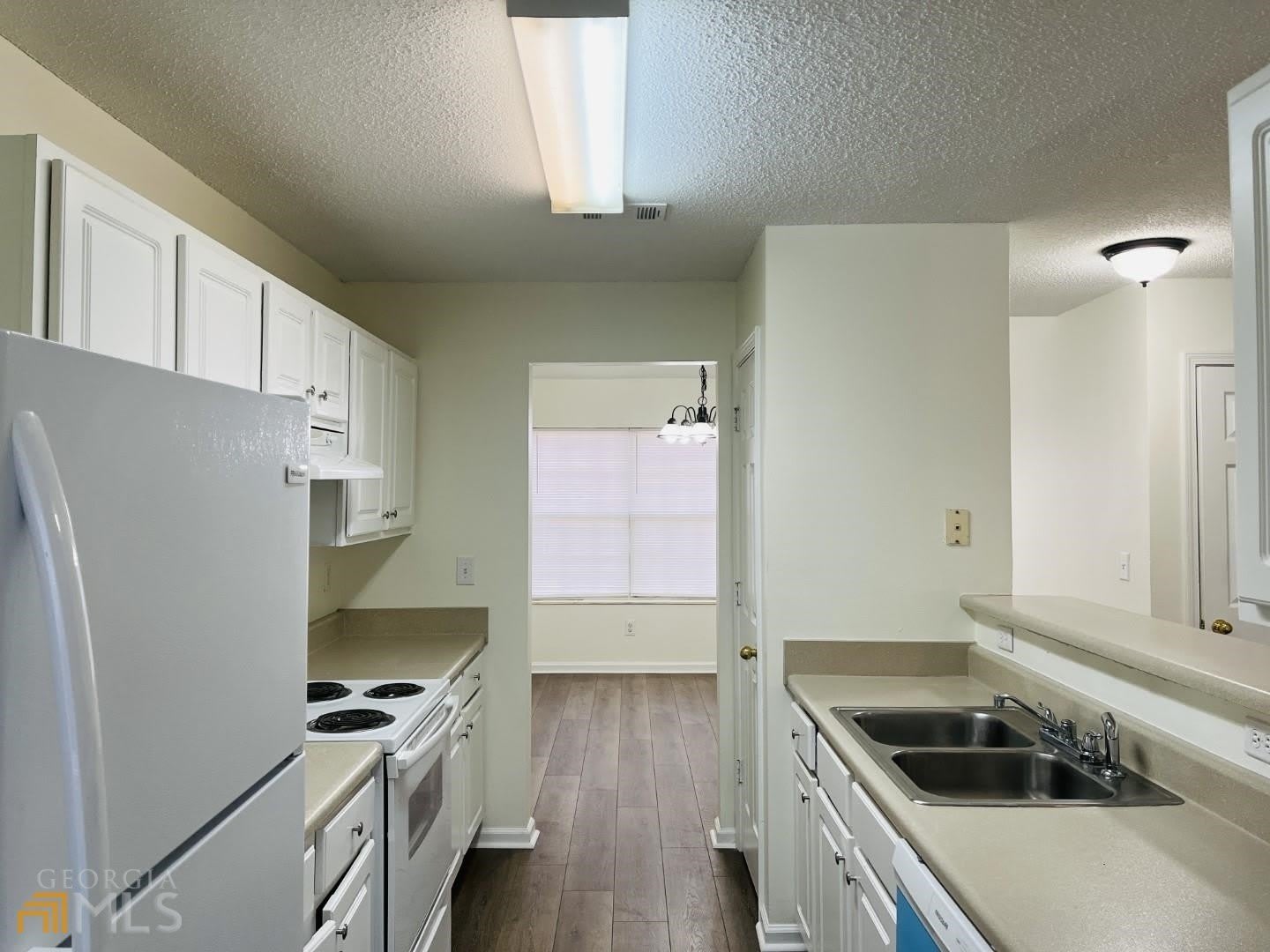 4037 Ravenwood Court – photo 4