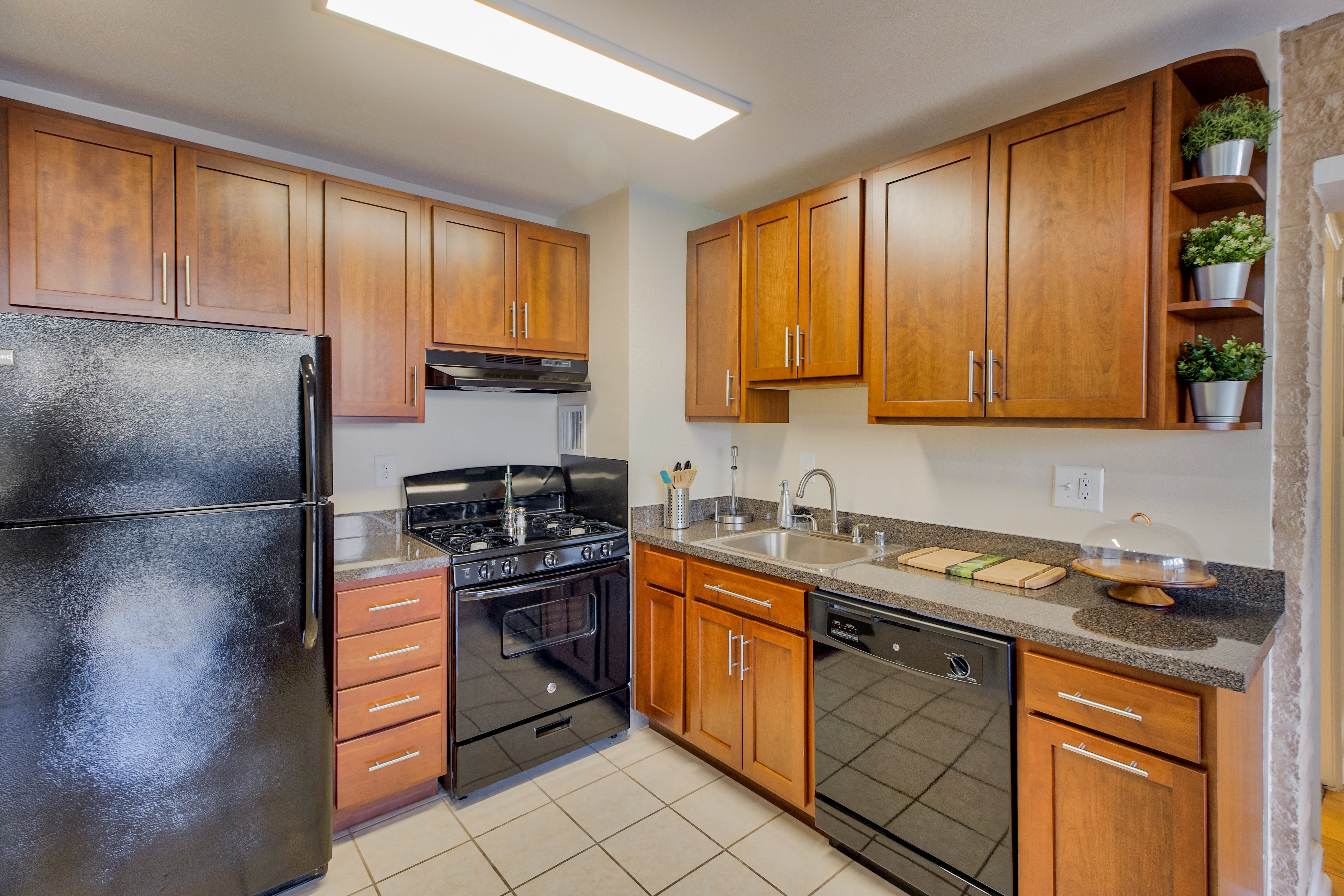 Heritage Park Apartments – photo 2