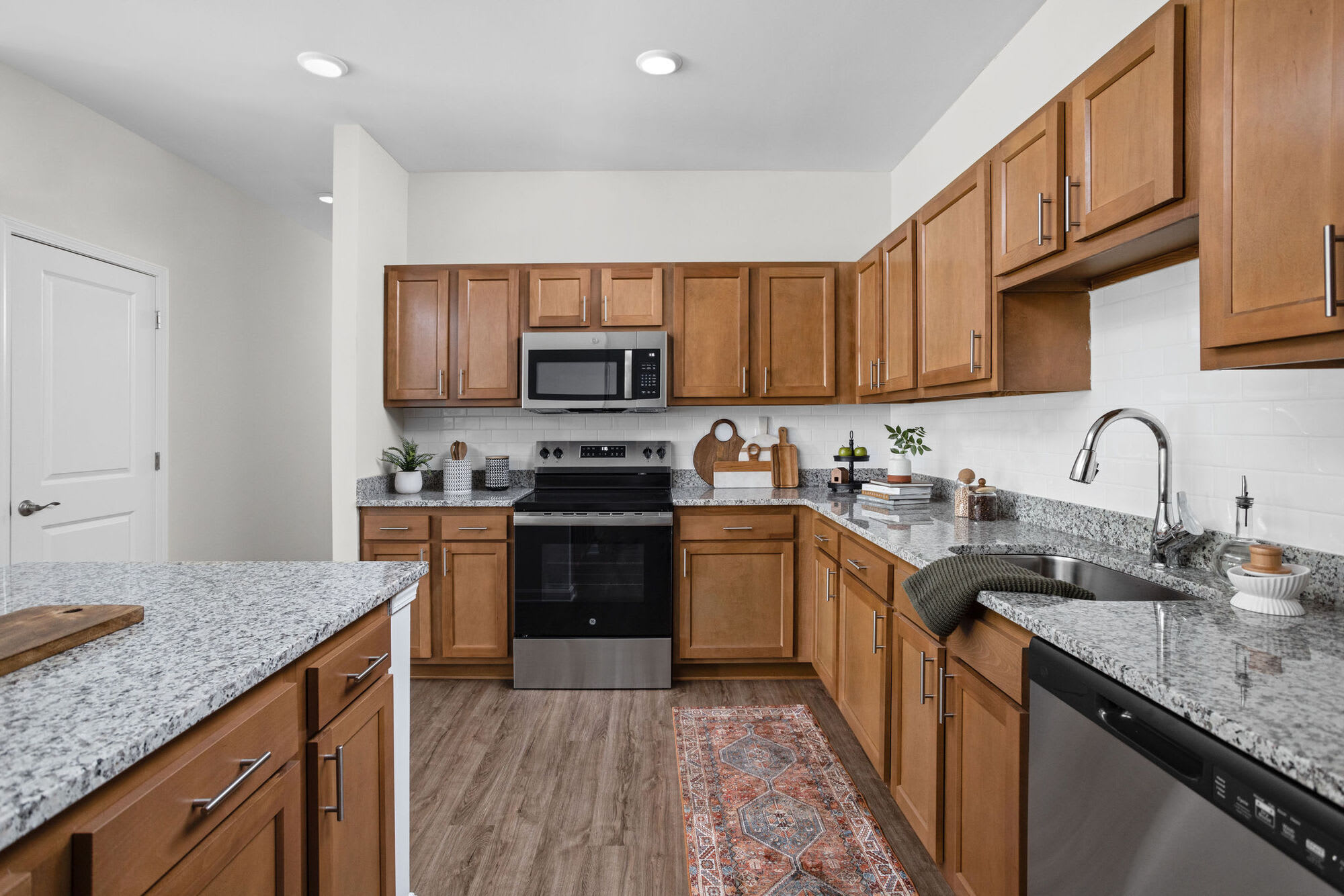 Smyrna Village Apartments – photo 4