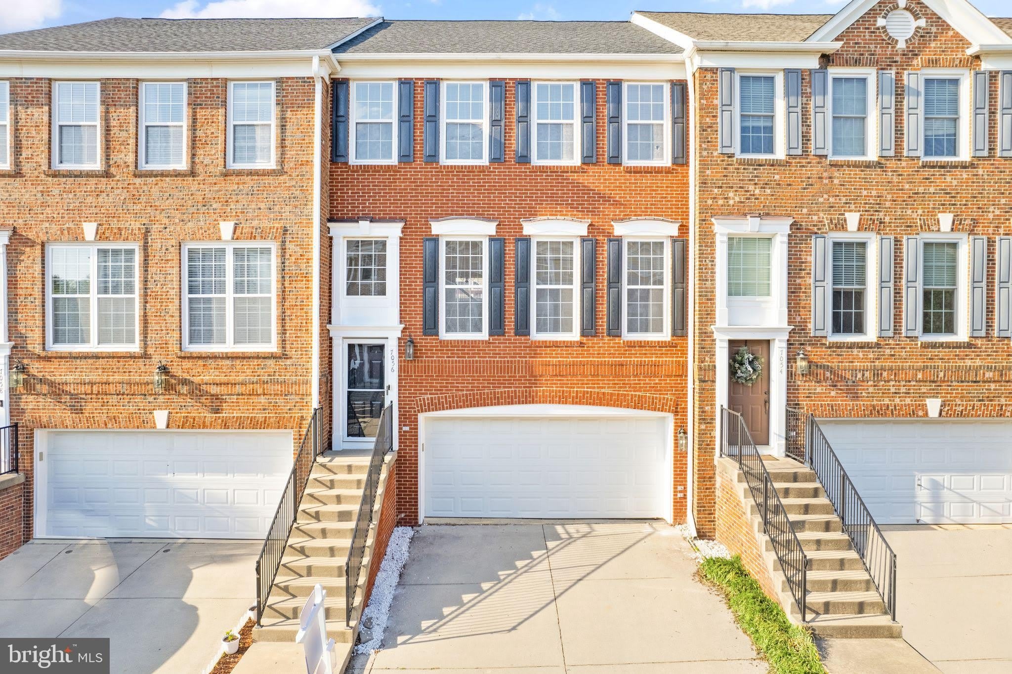 7056 COURTYARD Way – photo 1
