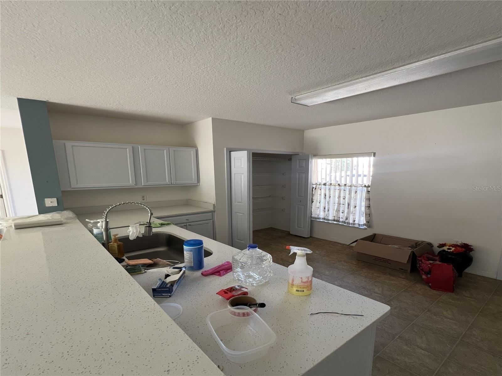 735 Colville Place – photo 4