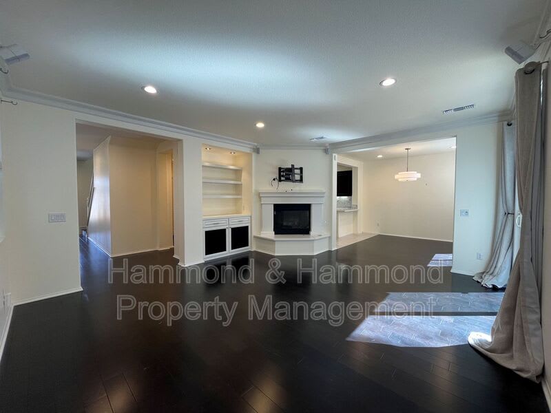 3806 Cayman Ct. – photo 2