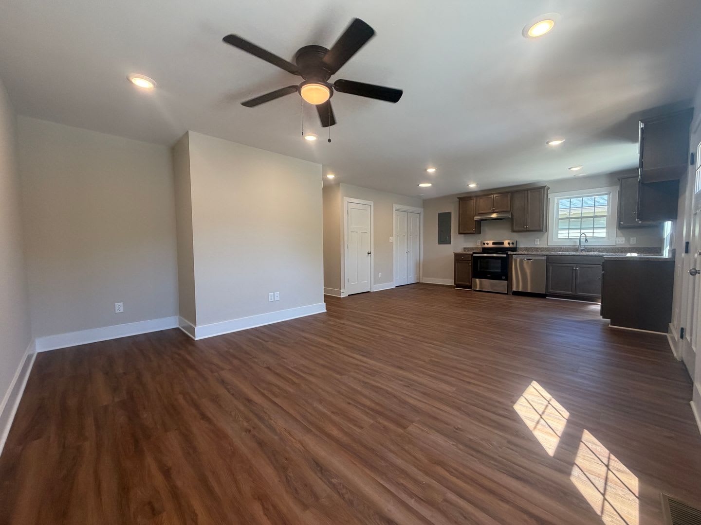 New Construction First Floor Duplex – photo 2