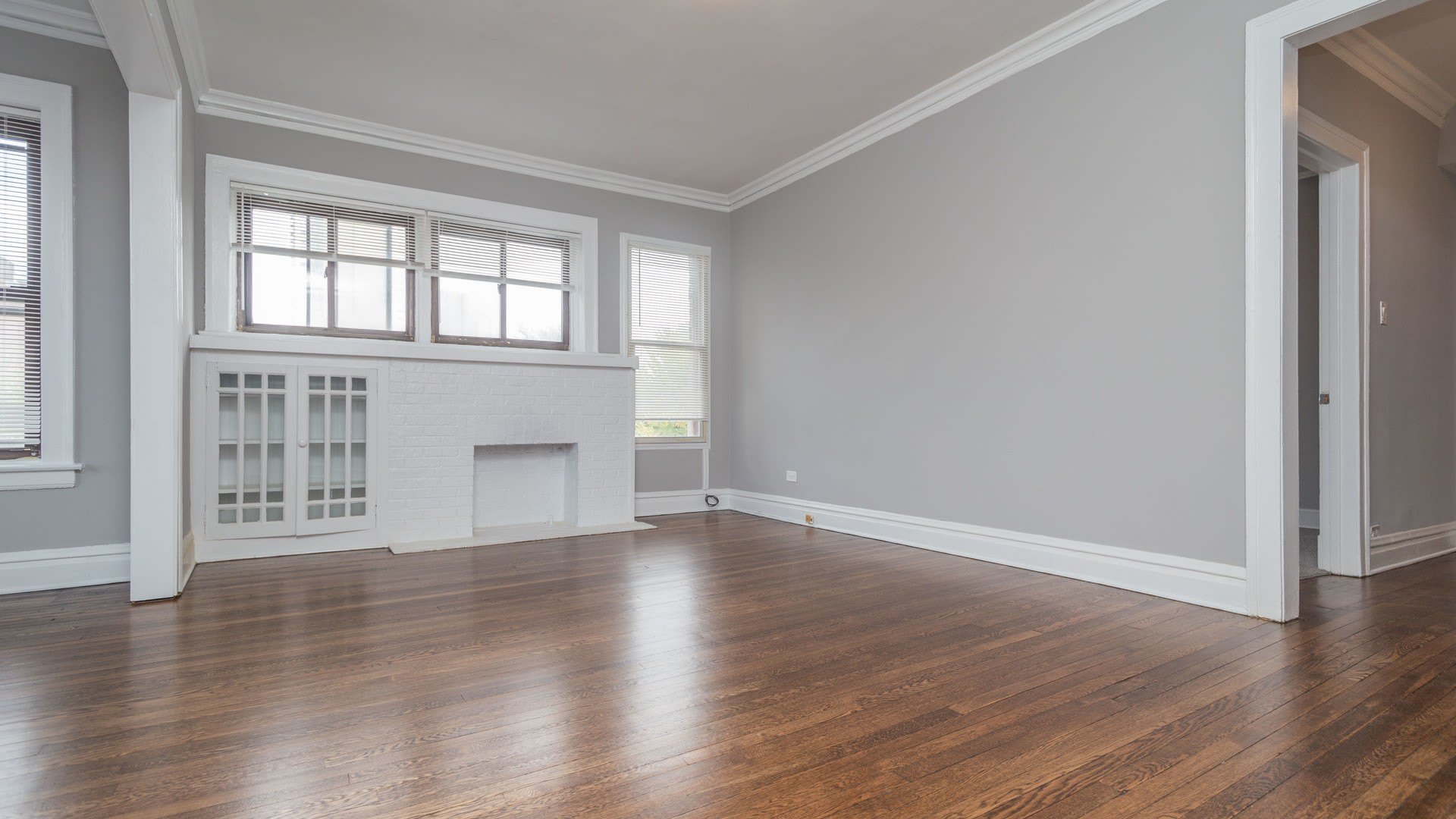 1057 W Foster Avenue – photo 4