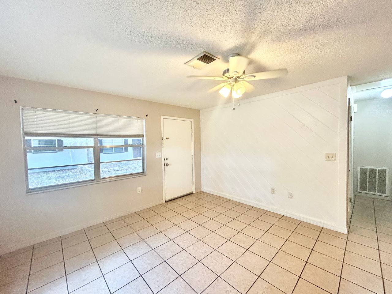5800 Montana Ave – photo 4