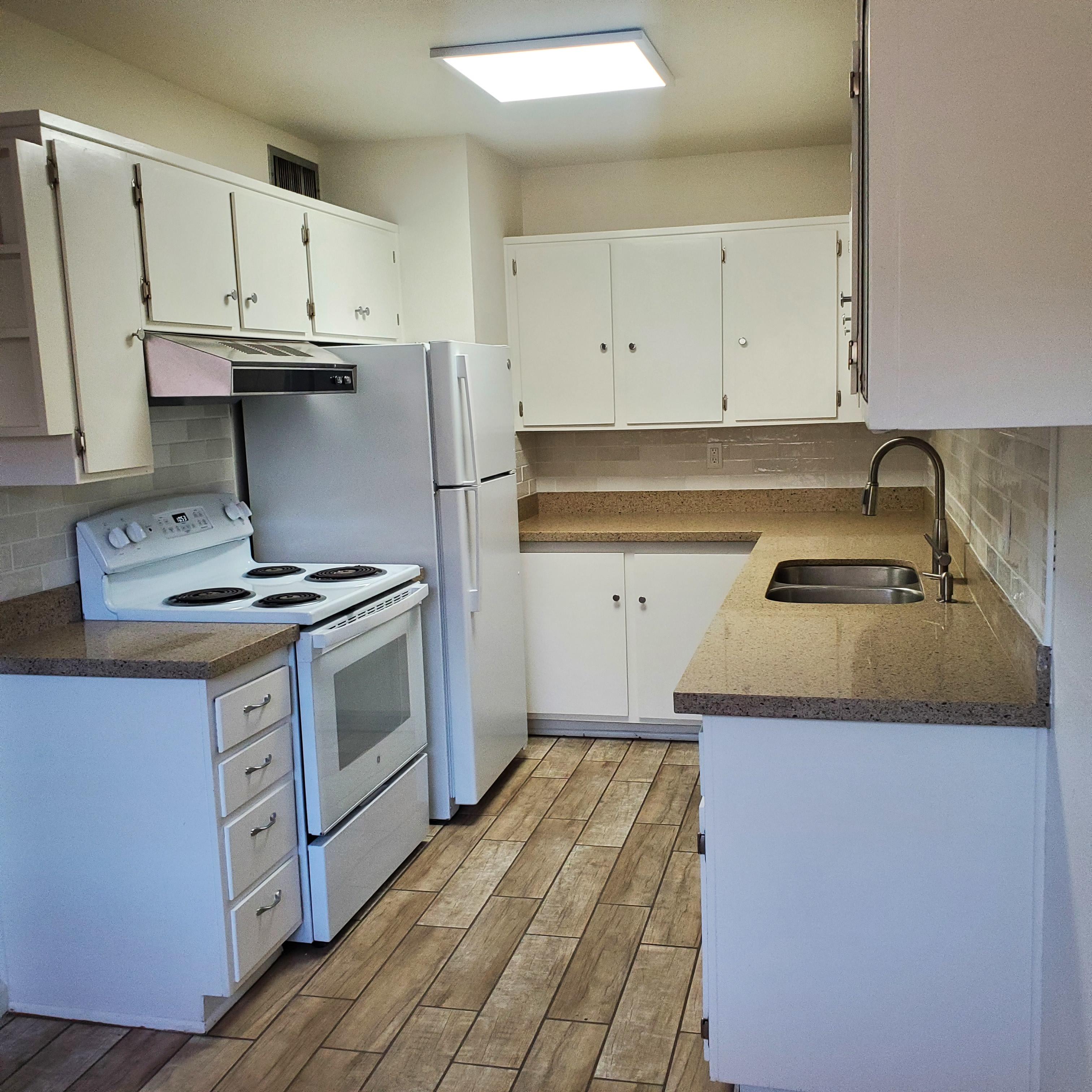 2150 South Avenue A – photo 4