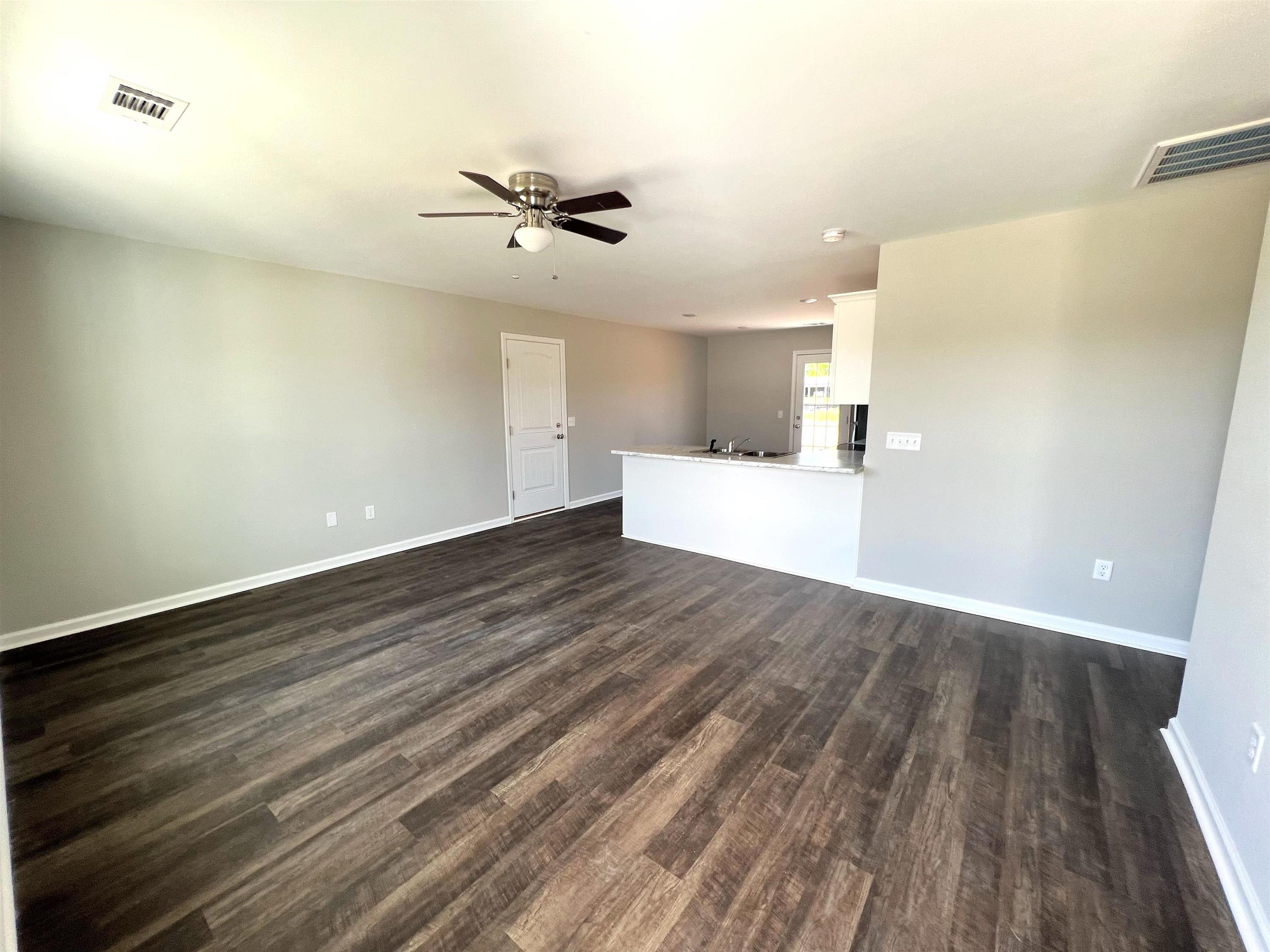 124 Callaway Crescent – photo 2