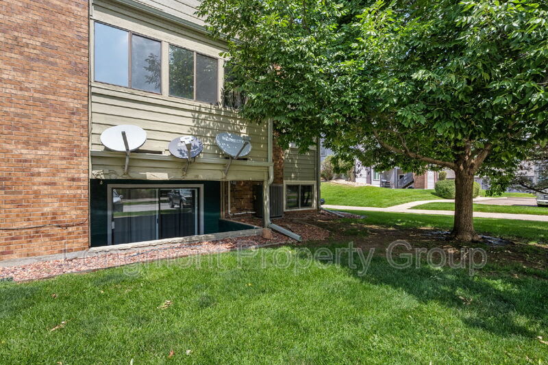 50 19th Ave – photo 2
