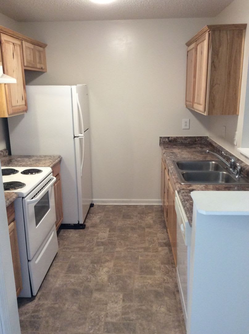 Charming 2-Bedroom, 2-Bath Duplex with Garage – photo 3