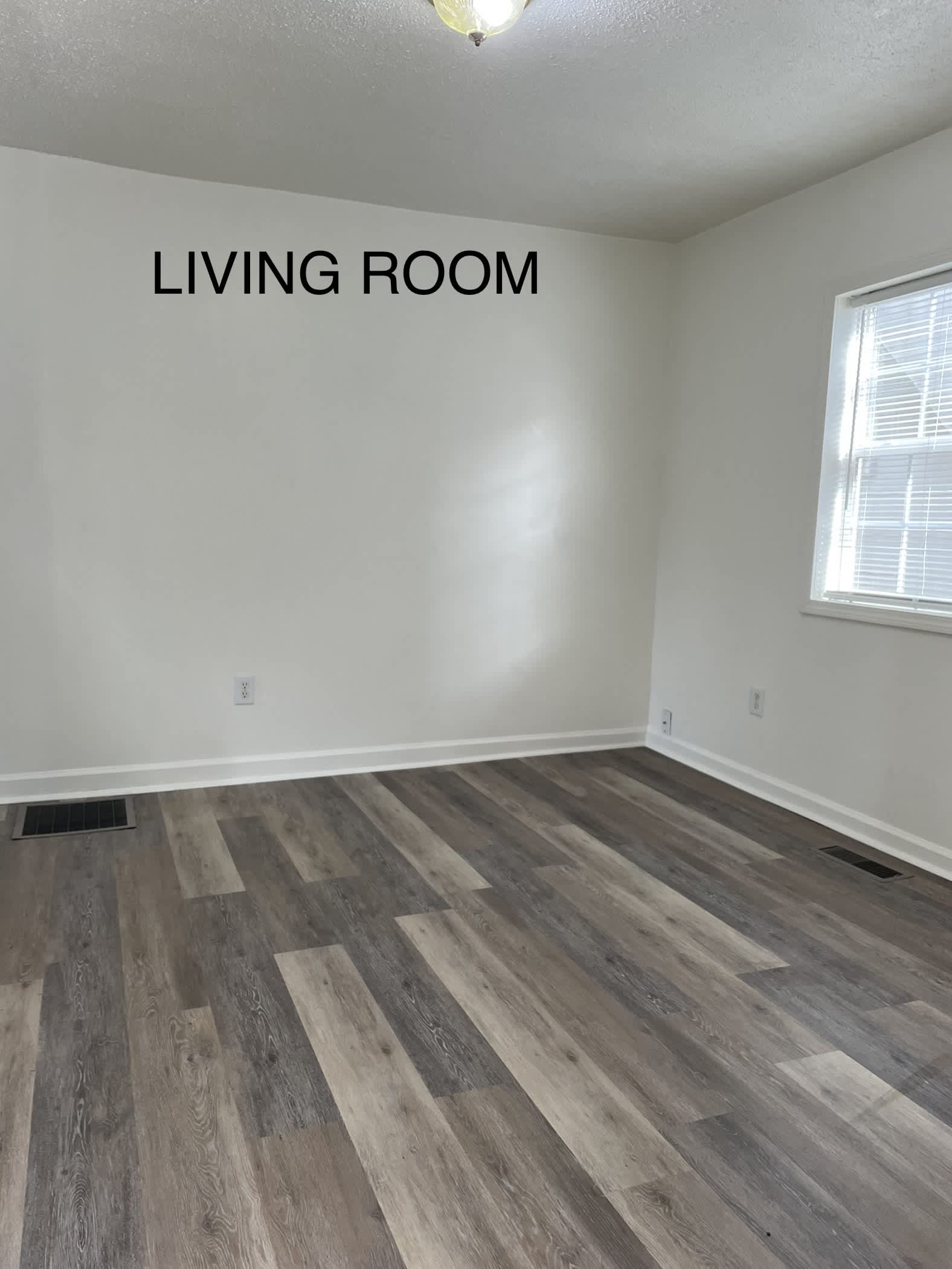 613 College Dr, Apt C – photo 4