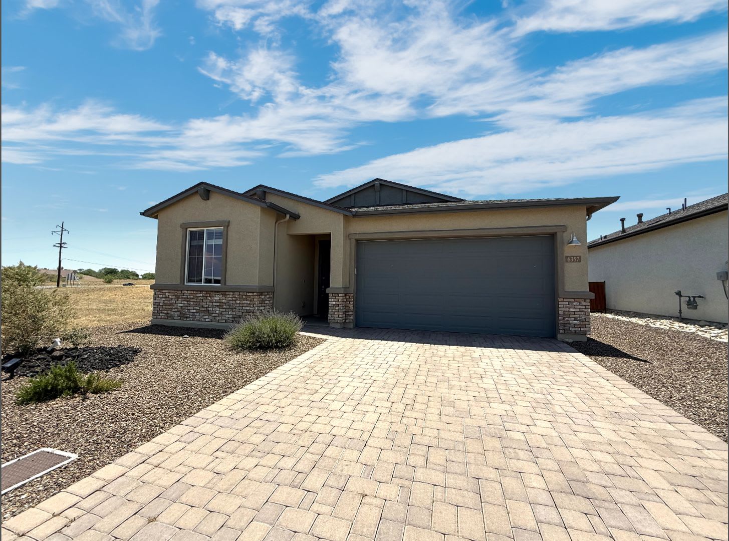 Stylish 3-Bedroom Saddlewood Home – Available Now! – photo 3