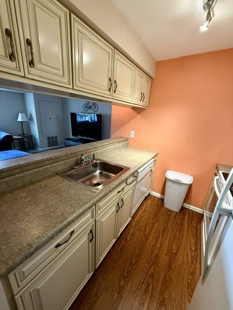 1001 Grandview Ave – photo 2