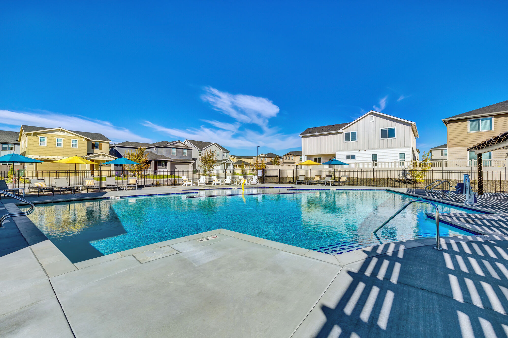 BB Living at The Oaks – photo 2